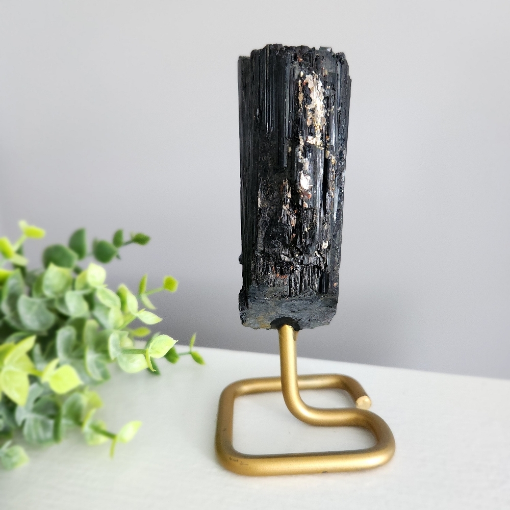 Raw black tourmaline chunk on gold stand - crystal - Picture 4 of 10